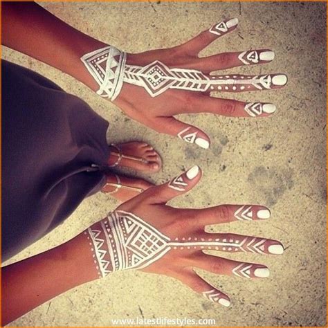 After getting a henna tattoo to celebrate my growing belly bump a few years ago, one person 20 simple mehndi designs for hands & fingers in 2019. White Henna Designs 2016 - Temporary Tattoos on Skin ...
