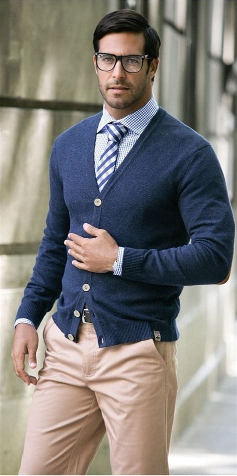 30 Styling Tips For Men To Master Business Casual Look