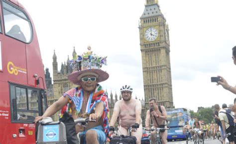 London Naked Bike Londra Si Mette A Nudo Kikapress