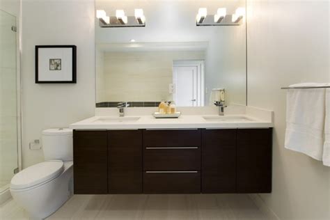Let's look at seven opportunities for the best bathroom illumination: 20+ Bathroom Vanity Lighting Designs, Ideas | Design ...