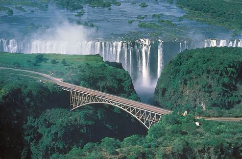 South africa tobacco ban greeted with cigarette smuggling boom. Cataratas Victoria: Zimbabwe - Turismo.org