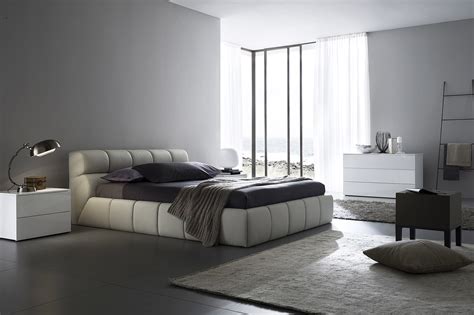 See more ideas about bedroom design, bedroom interior, design. Bedroom Decorating Ideas from Evinco