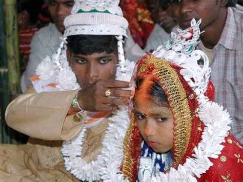 کم عمری کی شادیوں میں کمی آئی ہے، یونیسیف ایکسپریس اردو