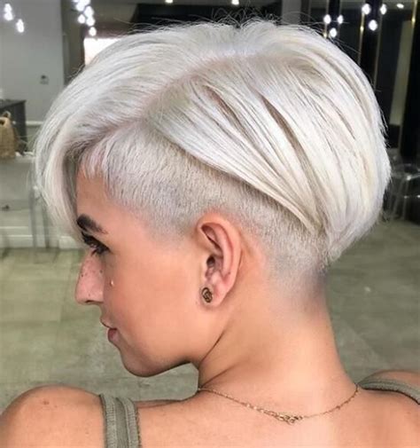 You'll love these 50 female short haircuts perfect for all face shapes and hair textures. Grey Hairstyles for Short Hair 2021 | Short Hair Models