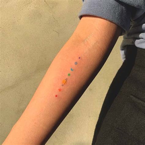 Small tattoos can also be colourful and here is one example for you. 9 Super Cool Tattoo Trends That Are SO Popular In 2019 ...