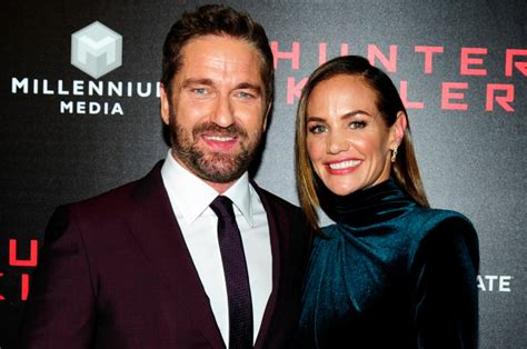 Der beliebte, aus paisley/schottland stammende schauspieler ist bereit, sich irgendwann auf eine ganz besondere person einzulassen. Gerard Butler - Bio, Ist er verheiratet, Wer ist die Frau ...