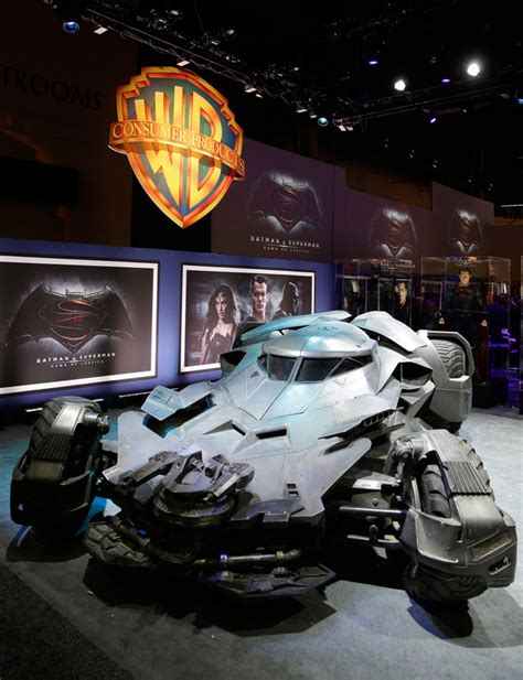 Batman V Superman Batmobile Unveiled See The Whole Thing E News