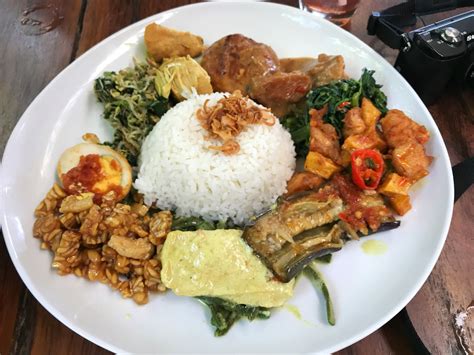 Nasi Campur Bali