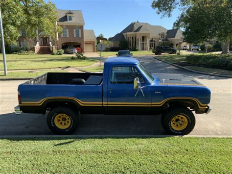 1974 Dodge W100 Power Wagon 4x4 Pickup Truck For Sale