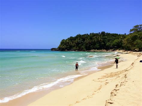 La Playa Grande De Rio San Juan Est Une Plage Magnifique Et Encore Peu Connue Des Touristes