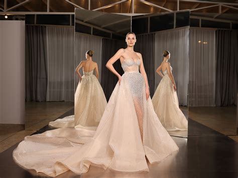 The 7 Most Common Wedding Dress Train Lengths And Types