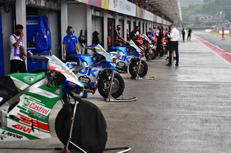 Motogp Gp Indonesia 2022las Segundas Motos En El Pit Lane