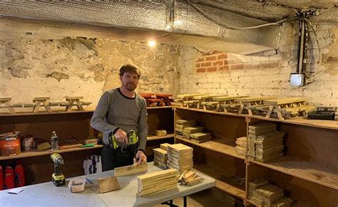 Maria said the whole idea spiraled out spontaneously after she saw a the tables are currently being sold for $20. Man Builds a Picnic Table for a Squirrel While in ...