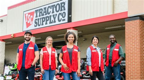 Working At Tractor Supply Company Great Place To Work