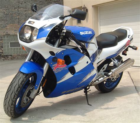 Find great deals on ebay for suzuki gsxr 1100 engine. Suzuki GSXR 1100 : 1994 | Cartype