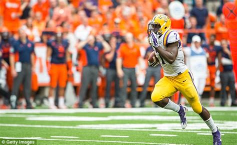 Leonard Fournette S Heisman Form Continues With Shaquille O Neal Backing LSU Running Back To Win