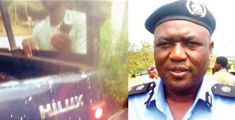 See Bribe Collecting Policemen Did To Passenger After Driver Escaped