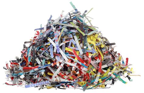 Shredded Paper Uses Garden Recycle Snappyliving How To Reduce The Waste