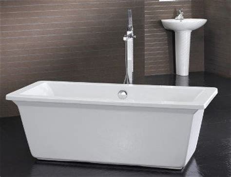 Roman bathtub is equated with luxury bathroom like old. Zurich MODERN FREE STANDING ROMAN BATHTUB & FAUCET ...