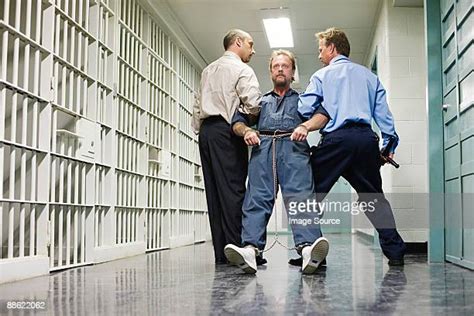 Handcuff Guy Photos Et Images De Collection Getty Images