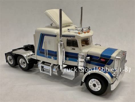 Ho 187 Brekina 85714 359 Peterbilt Tractor Wsleeper Whiteblue