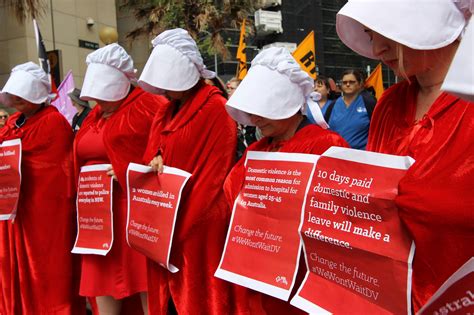 Unionists rally against domestic violence | Green Left