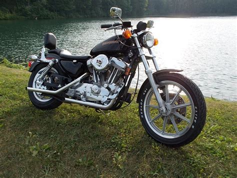 The engine produces a maximum peak output power of. 1995 Harley-Davidson® XLH-883 Sportster® 883 (black ...