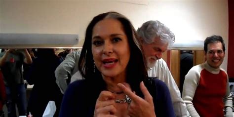 Actress angélica aragón is devastated about the death of her sister, vindya espinoza stransky, who died at the age of 52, along with two other women, in a tragic car accident caused by a drunk. Who is Isaura Espinoza dating? Isaura Espinoza boyfriend ...