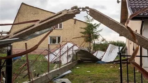 Check out our extensive product line below and find the bow you've always dreamed of. Nawałnice nad Polską ( MCS/bow echo/derecho) - skutki ...