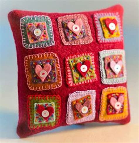 14 Cute Valentine Pillows Free Sewing Tutorials