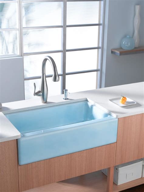 A lack of counters and a small sink window motivate a new york couple to update their kitchen to add space for their busy family. Large Kitchen Windows: Pictures, Ideas & Tips From HGTV | HGTV
