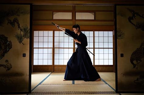 Beginners Guide How To Use A Katana Like A Real Samurai • Sword
