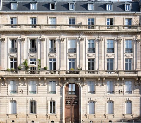 What Are Haussmann Buildings The History Of Paris Iconic Architecture
