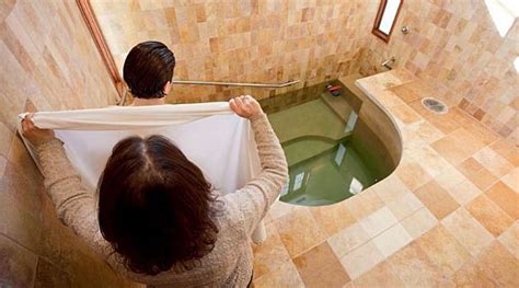 What Is A Mikveh Jewish Ritual Bath The Forward
