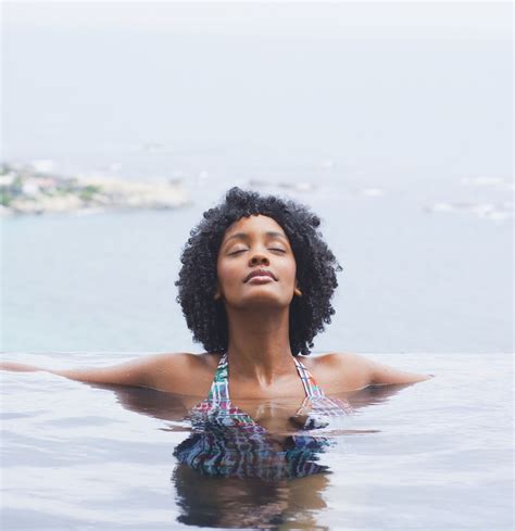 10 Genius Tips To Protect Natural Hair While Swimming