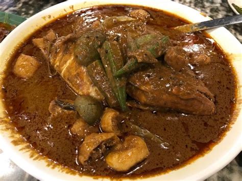 照片：restoran kari kepala ikan tiga. 8 Tempat Makan BEST Di Batu Caves (Rugi Tak Singgah ...