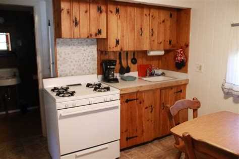 Whether you are looking for something truly breathtaking or you just need to make a quick stop in your travels you finding pet friendly hotels in new hampshire is easy with pettravel.com. Along the River Pet Friendly Campground and Cabin Rentals ...