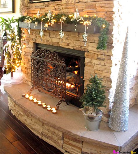 Marvelous fireplace decorations for christmas 24. DIY Friday - Easy Christmas Mantel Decorating ...