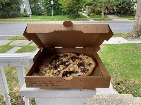 Philadelphians Review Snap Pizzas New Cheesesteak Pizza Onward State