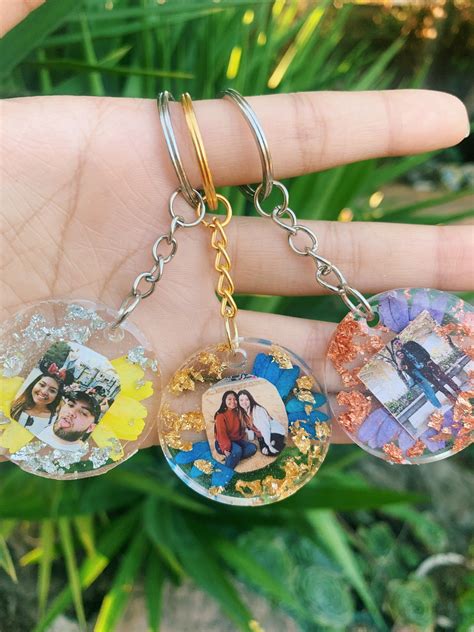 Double Sided Resin Photo Keychain With Flowers Photo Keychain Resin