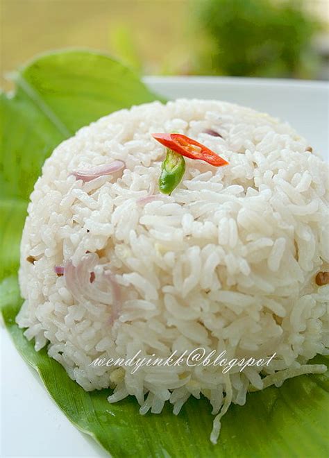 #8 nasi dagang tepi kubur kg atas tol. Table for 2.... or more: Traders Rice ~ Nasi Dagang ...