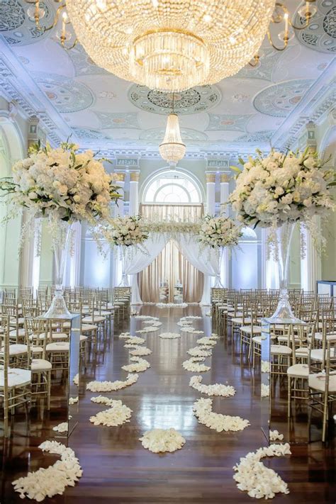 21 Elegant Flower Petal Aisle Runners For Your Wedding Wedding Inside