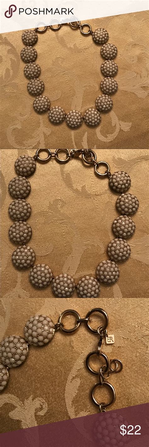 banana republic necklace excellent like new condition gorgeous necklace banana republic