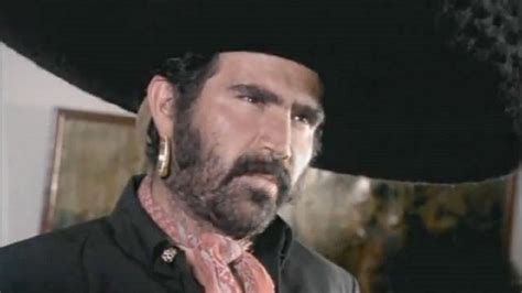 This Is How Vicente Fernández Looked When Filming The Movie El Arracadas In 1978 Video Mind