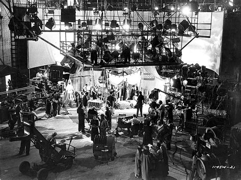 The 1970s were a magical time for movies , with a whole new crop of stars and directors becoming household names, from robert redford and al pacino to steven spielberg and woody allen. Twenty-One Behind the Scenes Shots of Classic Hollywood ...