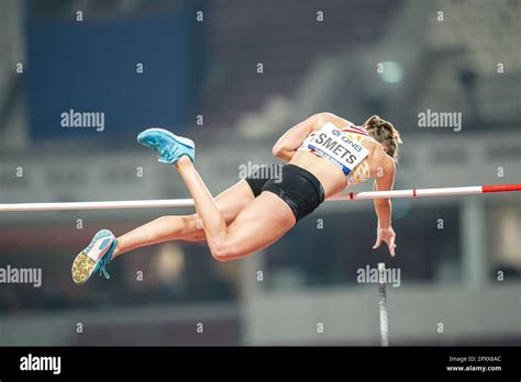 Fanny Smets Participating In The Pole Vault At The Doha 2019 World