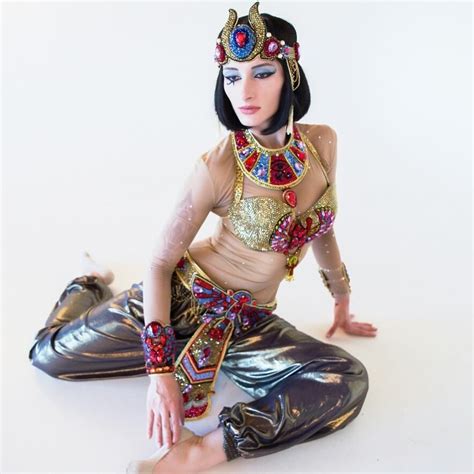 Ancient Egyptian Dancers Clothing