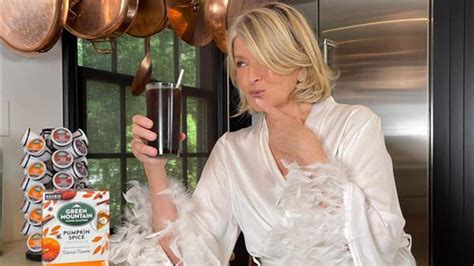 Martha Stewart Says Posing In Only An Apron At Age 81 Didnt Faze Her