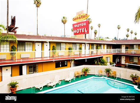 Motel Pool Hi Res Stock Photography And Images Alamy