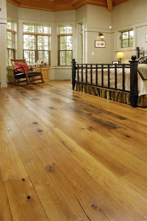 reclaimed oak wood flooring   nantucket entry